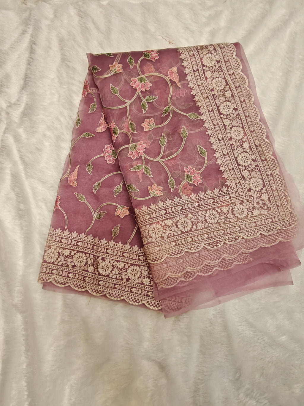 Jall Look Saree